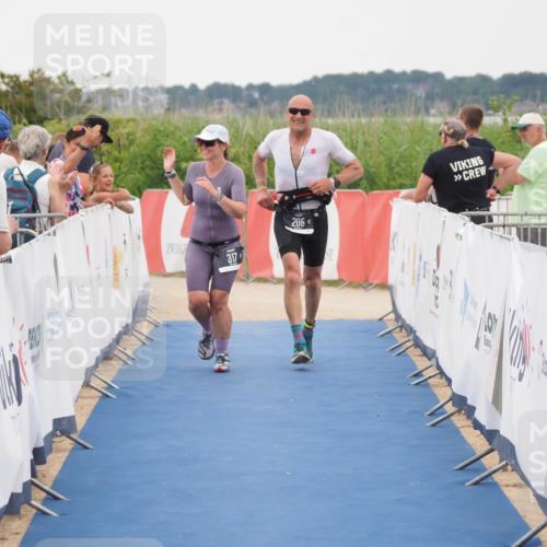 22.06.2025 - Viking Triathlon MichiJ http://msf.ph/oto/8080820 22.06.2025 15:57:51 Ziel 205, 317 meine-sportfotos.de