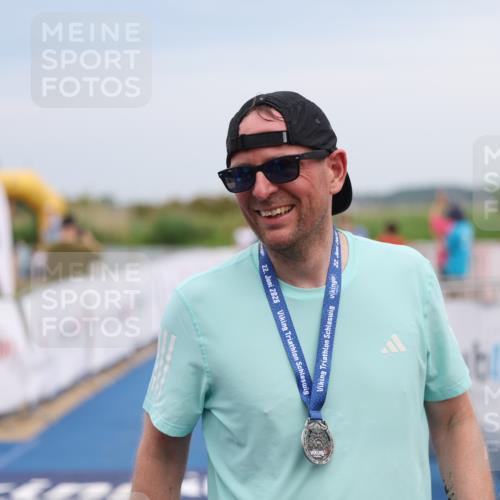 22.06.2025 - Viking Triathlon Yannick Fuchs http://msf.ph/oto/8080828 22.06.2025 17:04:42 Ziel  meine-sportfotos.de