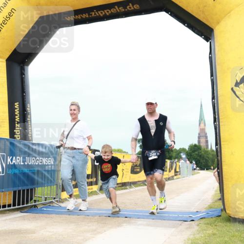22.06.2025 - Viking Triathlon H.Heesch http://msf.ph/oto/8080855 22.06.2025 17:09:27 Laufen 246, 493 meine-sportfotos.de