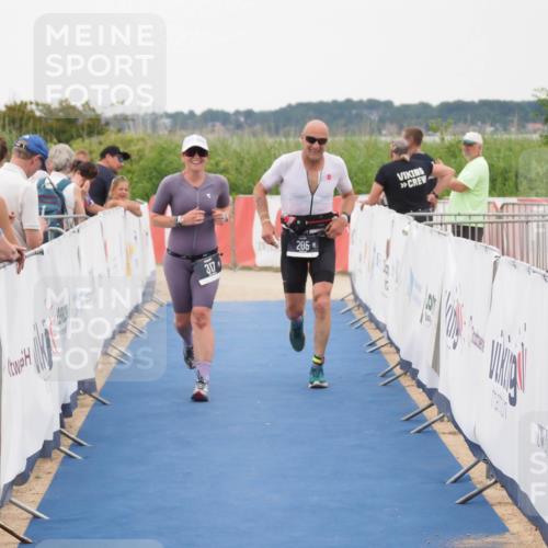 22.06.2025 - Viking Triathlon MichiJ http://msf.ph/oto/8080868 22.06.2025 15:57:53 Ziel 205, 317 meine-sportfotos.de