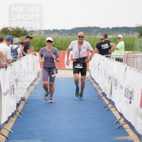22.06.2025 - Viking Triathlon MichiJ http://msf.ph/oto/8080873 22.06.2025 15:57:53 Ziel 205, 317 meine-sportfotos.de