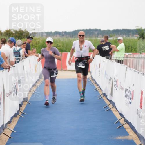 22.06.2025 - Viking Triathlon MichiJ http://msf.ph/oto/8080880 22.06.2025 15:57:53 Ziel 205, 317 meine-sportfotos.de