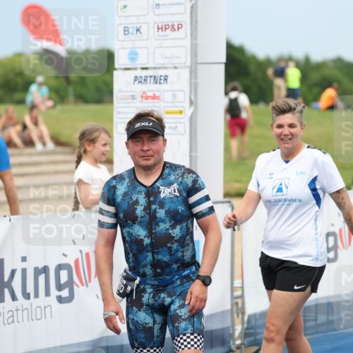 22.06.2025 - Viking Triathlon Yannick Fuchs http://msf.ph/oto/8080883 22.06.2025 17:04:55 Ziel 466, 656 meine-sportfotos.de