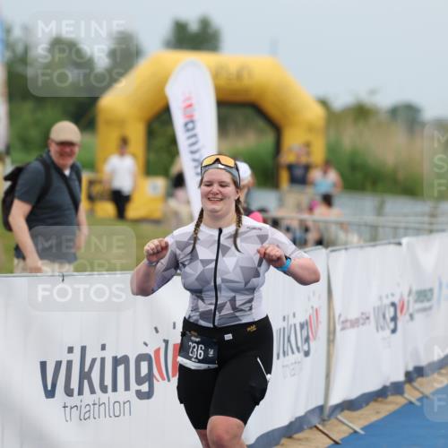 22.06.2025 - Viking Triathlon Yannick Fuchs http://msf.ph/oto/8080956 22.06.2025 17:07:22 Ziel 236, 484 meine-sportfotos.de