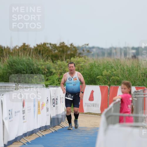 22.06.2025 - Viking Triathlon Yannick Fuchs http://msf.ph/oto/8080982 22.06.2025 17:07:31 Ziel 484 meine-sportfotos.de