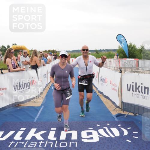 22.06.2025 - Viking Triathlon MichiJ http://msf.ph/oto/8080983 22.06.2025 15:57:56 Ziel 205, 317 meine-sportfotos.de