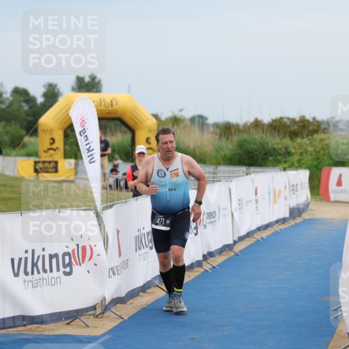 22.06.2025 - Viking Triathlon Yannick Fuchs http://msf.ph/oto/8080990 22.06.2025 17:07:39 Ziel 471 meine-sportfotos.de