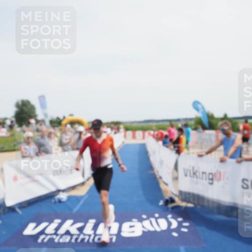 22.06.2025 - Viking Triathlon MichiJ http://msf.ph/oto/8080999 22.06.2025 14:23:51 Ziel 33 meine-sportfotos.de