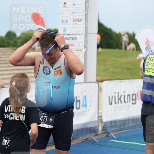 22.06.2025 - Viking Triathlon Yannick Fuchs http://msf.ph/oto/8081002 22.06.2025 17:07:47 Ziel  meine-sportfotos.de