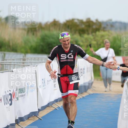 22.06.2025 - Viking Triathlon Yannick Fuchs http://msf.ph/oto/8081020 22.06.2025 17:09:39 Ziel 493 meine-sportfotos.de
