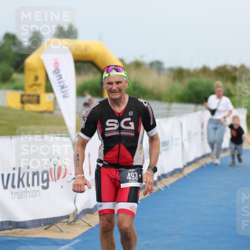 22.06.2025 - Viking Triathlon Yannick Fuchs http://msf.ph/oto/8081034 22.06.2025 17:09:43 Ziel 246, 493 meine-sportfotos.de