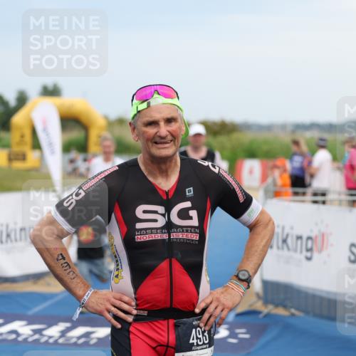 22.06.2025 - Viking Triathlon Yannick Fuchs http://msf.ph/oto/8081040 22.06.2025 17:09:48 Ziel 246, 493 meine-sportfotos.de