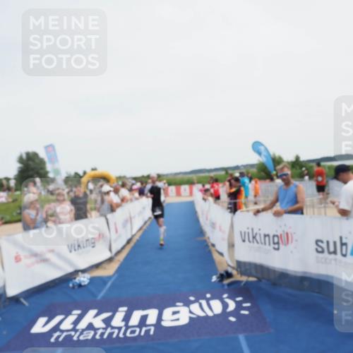 22.06.2025 - Viking Triathlon MichiJ http://msf.ph/oto/8081046 22.06.2025 14:24:58 Ziel 393 meine-sportfotos.de
