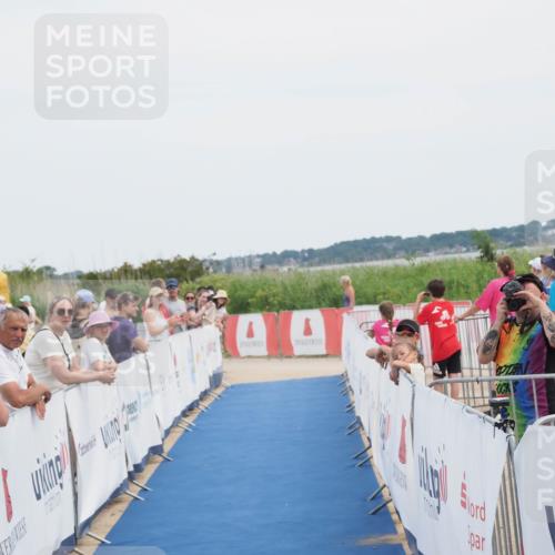 22.06.2025 - Viking Triathlon MichiJ http://msf.ph/oto/8081063 22.06.2025 14:25:00 Ziel 393 meine-sportfotos.de