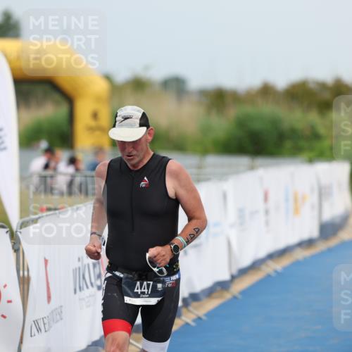22.06.2025 - Viking Triathlon Yannick Fuchs http://msf.ph/oto/8081082 22.06.2025 17:18:04 Ziel 447 meine-sportfotos.de