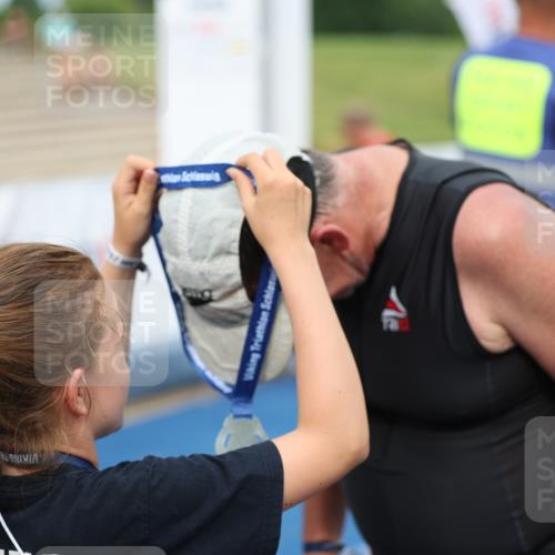 22.06.2025 - Viking Triathlon Yannick Fuchs http://msf.ph/oto/8081091 22.06.2025 17:18:09 Ziel 447 meine-sportfotos.de