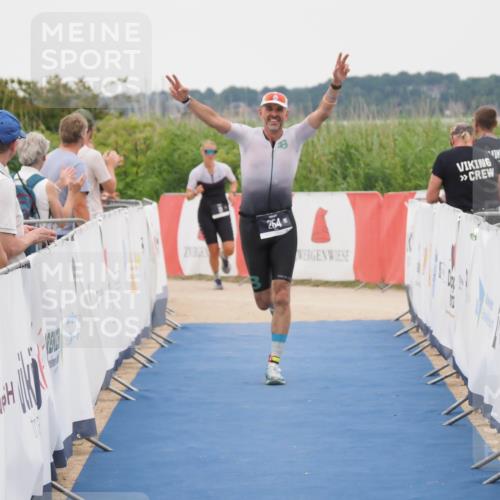 22.06.2025 - Viking Triathlon MichiJ http://msf.ph/oto/8081161 22.06.2025 15:58:41 Ziel 254 meine-sportfotos.de