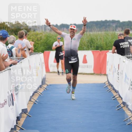 22.06.2025 - Viking Triathlon MichiJ http://msf.ph/oto/8081165 22.06.2025 15:58:41 Ziel 254 meine-sportfotos.de