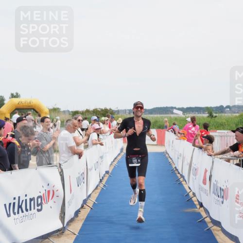 22.06.2025 - Viking Triathlon MichiJ http://msf.ph/oto/8081173 22.06.2025 14:26:04 Ziel 188 meine-sportfotos.de