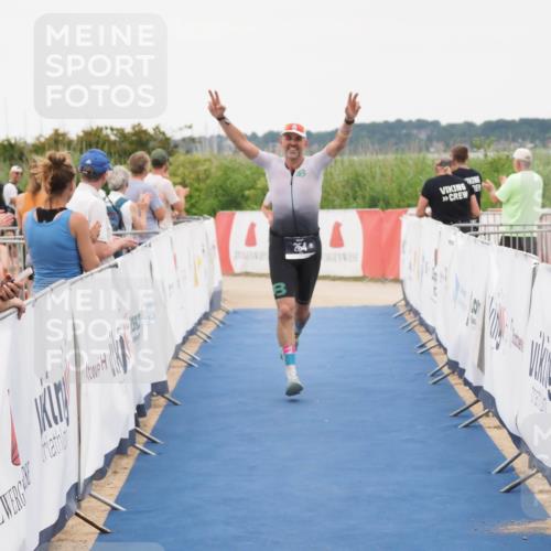 22.06.2025 - Viking Triathlon MichiJ http://msf.ph/oto/8081187 22.06.2025 15:58:42 Ziel 18, 254 meine-sportfotos.de