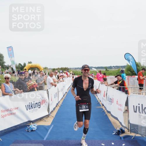 22.06.2025 - Viking Triathlon MichiJ http://msf.ph/oto/8081199 22.06.2025 14:26:05 Ziel 188 meine-sportfotos.de