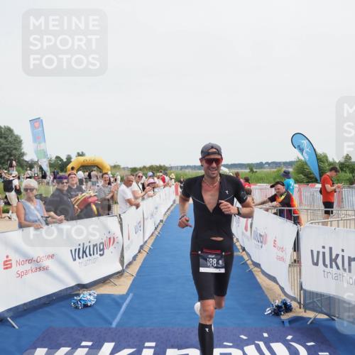 22.06.2025 - Viking Triathlon MichiJ http://msf.ph/oto/8081206 22.06.2025 14:26:05 Ziel 188 meine-sportfotos.de