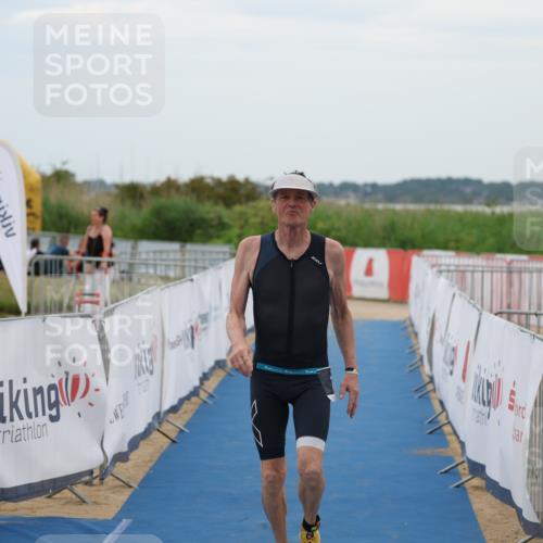 22.06.2025 - Viking Triathlon Yannick Fuchs http://msf.ph/oto/8081207 22.06.2025 17:23:49 Ziel 346 meine-sportfotos.de