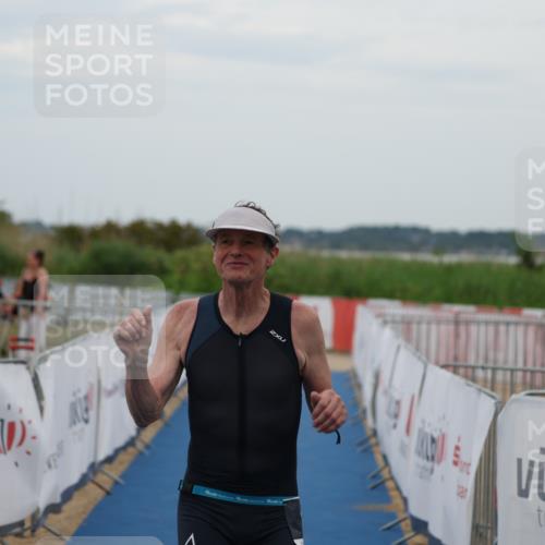 22.06.2025 - Viking Triathlon Yannick Fuchs http://msf.ph/oto/8081212 22.06.2025 17:23:50 Ziel 346 meine-sportfotos.de