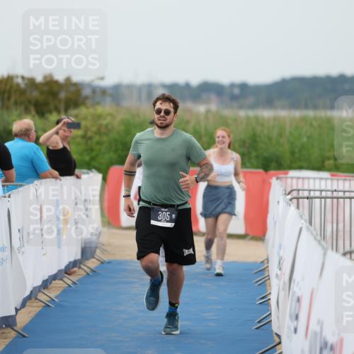 22.06.2025 - Viking Triathlon Yannick Fuchs http://msf.ph/oto/8081265 22.06.2025 17:41:51 Ziel 305 meine-sportfotos.de