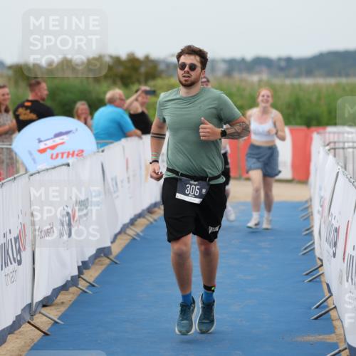 22.06.2025 - Viking Triathlon Yannick Fuchs http://msf.ph/oto/8081272 22.06.2025 17:41:53 Ziel 305 meine-sportfotos.de