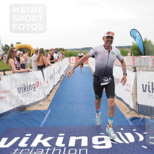 22.06.2025 - Viking Triathlon MichiJ http://msf.ph/oto/8081276 22.06.2025 15:58:45 Ziel 18, 254 meine-sportfotos.de