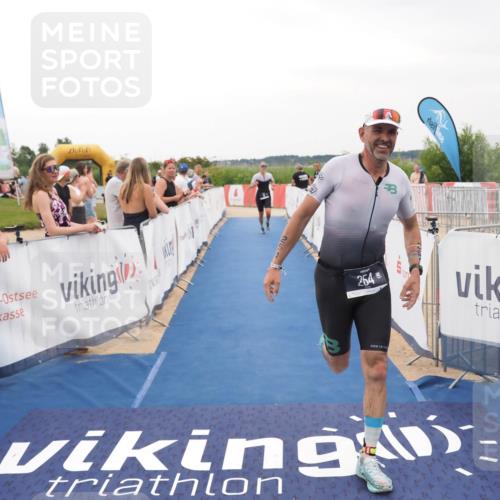 22.06.2025 - Viking Triathlon MichiJ http://msf.ph/oto/8081280 22.06.2025 15:58:45 Ziel 18, 254 meine-sportfotos.de