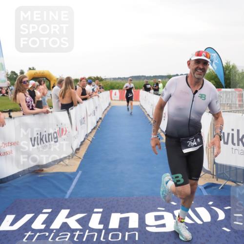 22.06.2025 - Viking Triathlon MichiJ http://msf.ph/oto/8081284 22.06.2025 15:58:45 Ziel 18, 254 meine-sportfotos.de