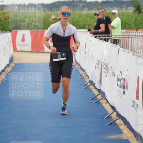 22.06.2025 - Viking Triathlon MichiJ http://msf.ph/oto/8081295 22.06.2025 15:58:47 Ziel 18, 254 meine-sportfotos.de