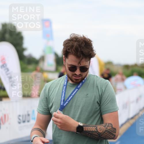 22.06.2025 - Viking Triathlon Yannick Fuchs http://msf.ph/oto/8081307 22.06.2025 17:42:05 Ziel  meine-sportfotos.de