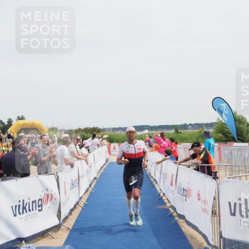22.06.2025 - Viking Triathlon MichiJ http://msf.ph/oto/8081319 22.06.2025 14:26:23 Ziel 122 meine-sportfotos.de