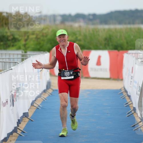22.06.2025 - Viking Triathlon Yannick Fuchs http://msf.ph/oto/8081334 22.06.2025 17:47:21 Ziel 160 meine-sportfotos.de