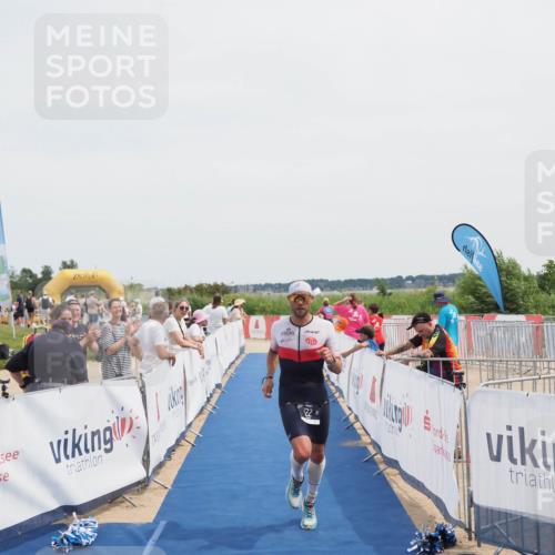 22.06.2025 - Viking Triathlon MichiJ http://msf.ph/oto/8081336 22.06.2025 14:26:23 Ziel 122 meine-sportfotos.de