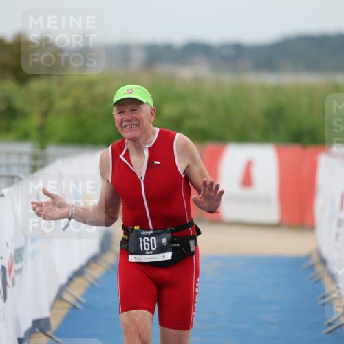 22.06.2025 - Viking Triathlon Yannick Fuchs http://msf.ph/oto/8081339 22.06.2025 17:47:22 Ziel 160 meine-sportfotos.de