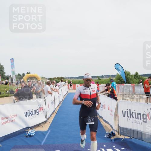 22.06.2025 - Viking Triathlon MichiJ http://msf.ph/oto/8081363 22.06.2025 14:26:24 Ziel 122 meine-sportfotos.de