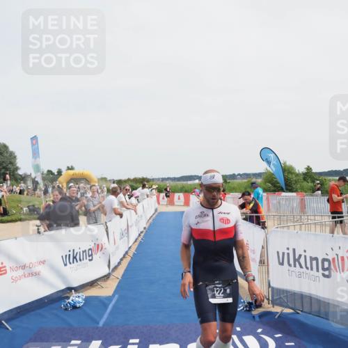 22.06.2025 - Viking Triathlon MichiJ http://msf.ph/oto/8081374 22.06.2025 14:26:24 Ziel 122 meine-sportfotos.de
