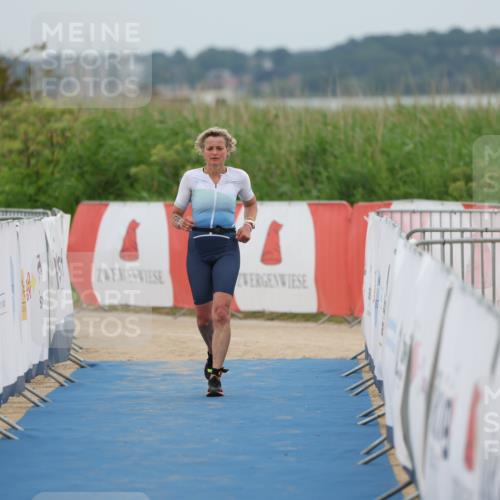 22.06.2025 - Viking Triathlon Yannick Fuchs http://msf.ph/oto/8081383 22.06.2025 17:48:26 Ziel  meine-sportfotos.de