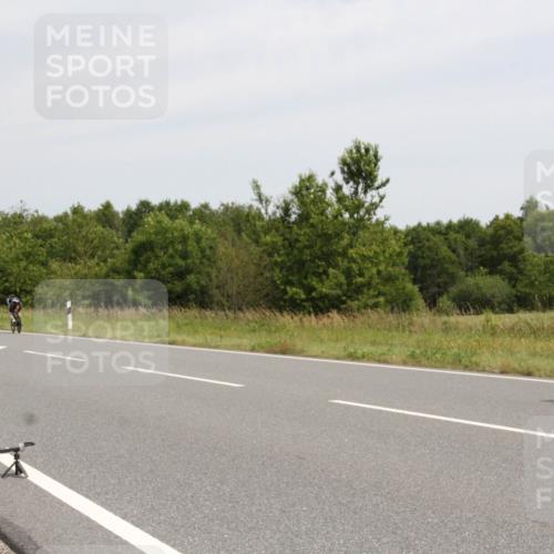 22.06.2025 - Viking Triathlon Yannick Fuchs http://msf.ph/oto/8081421 22.06.2025 12:24:09 Radfahren 385, 430, 642 meine-sportfotos.de