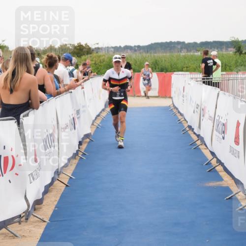 22.06.2025 - Viking Triathlon MichiJ http://msf.ph/oto/8081476 22.06.2025 15:59:01 Ziel 77 meine-sportfotos.de