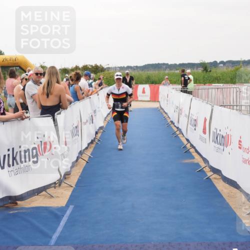 22.06.2025 - Viking Triathlon MichiJ http://msf.ph/oto/8081520 22.06.2025 15:59:02 Ziel 77, 461 meine-sportfotos.de