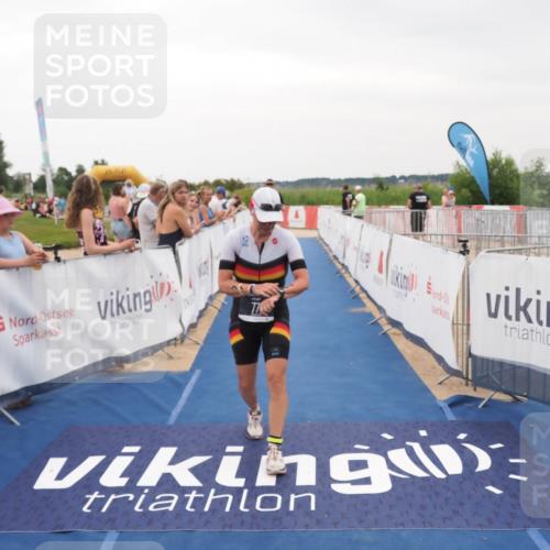 22.06.2025 - Viking Triathlon MichiJ http://msf.ph/oto/8081614 22.06.2025 15:59:06 Ziel 77, 461 meine-sportfotos.de