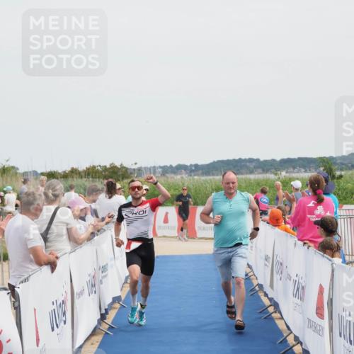 22.06.2025 - Viking Triathlon MichiJ http://msf.ph/oto/8081622 22.06.2025 14:27:22 Ziel 652 meine-sportfotos.de