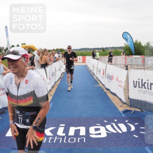22.06.2025 - Viking Triathlon MichiJ http://msf.ph/oto/8081624 22.06.2025 15:59:08 Ziel 77, 461 meine-sportfotos.de