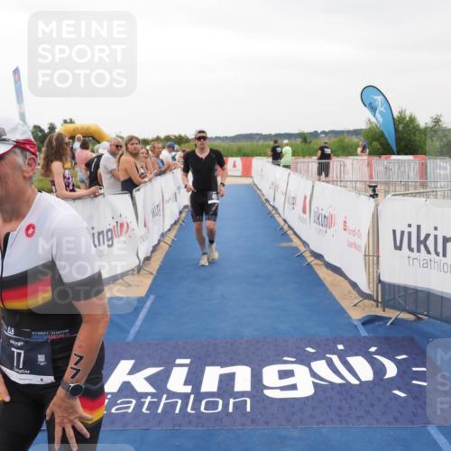 22.06.2025 - Viking Triathlon MichiJ http://msf.ph/oto/8081631 22.06.2025 15:59:08 Ziel 77, 461 meine-sportfotos.de