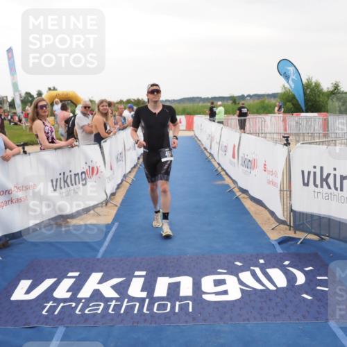 22.06.2025 - Viking Triathlon MichiJ http://msf.ph/oto/8081654 22.06.2025 15:59:09 Ziel 77, 461 meine-sportfotos.de